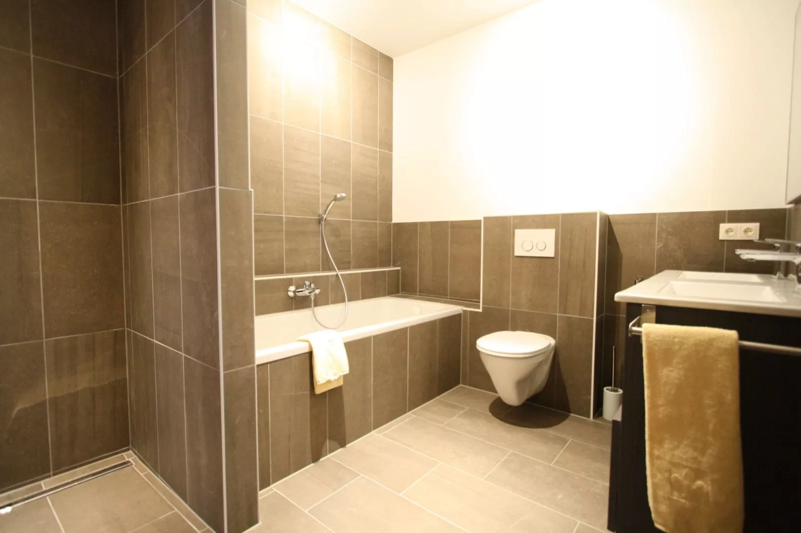 Apartment Aineckblick 14-Bathroom