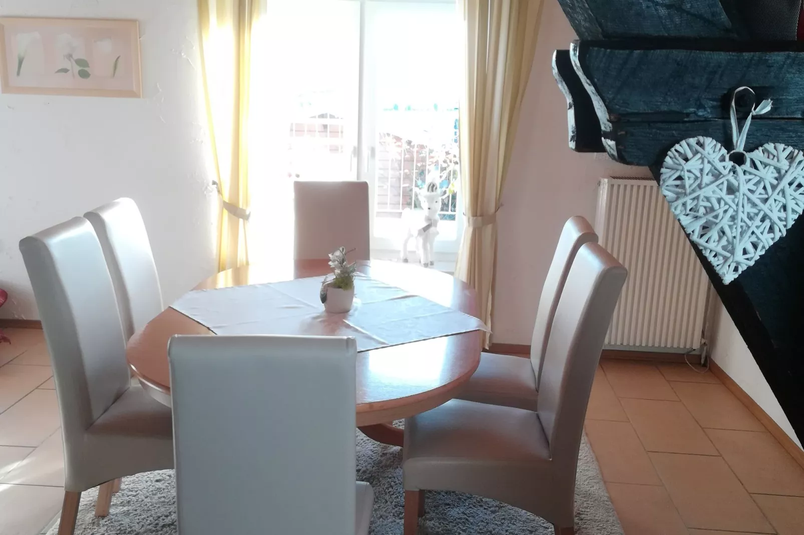 Ferienwohnung Silbecke-Esszimmer
