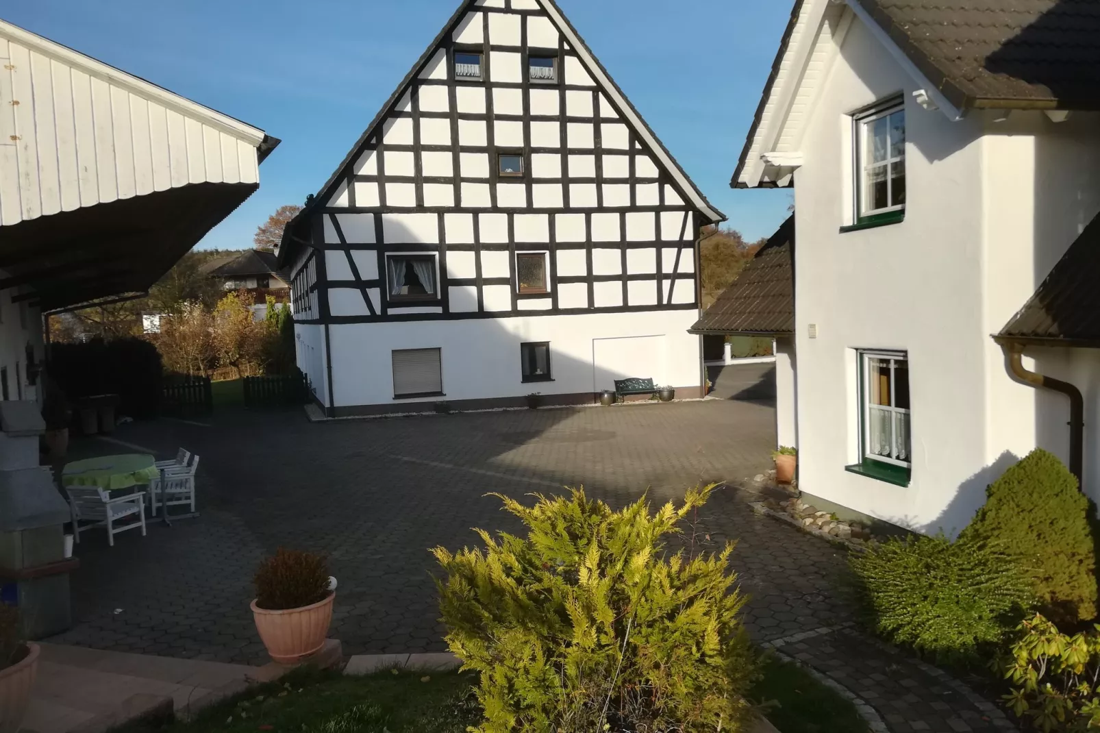 Ferienwohnung Silbecke-Außenbereich Sommer