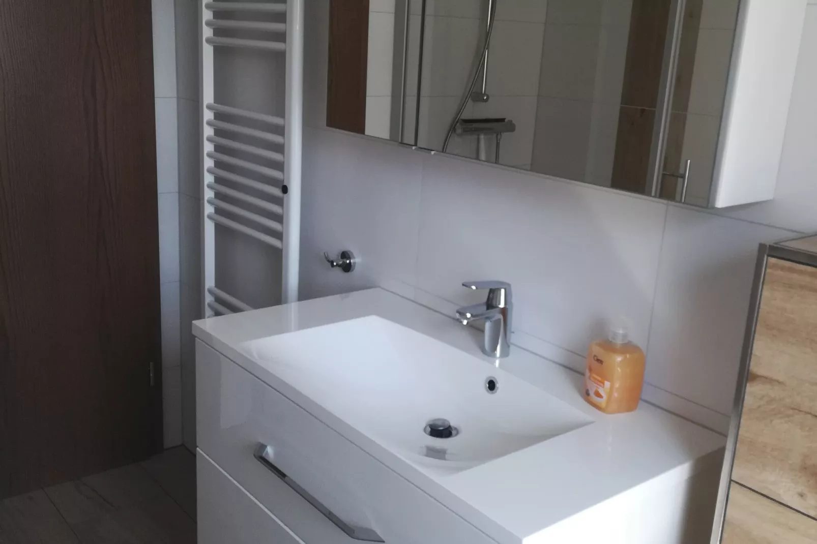 Ferienwohnung Silbecke-Badezimmer