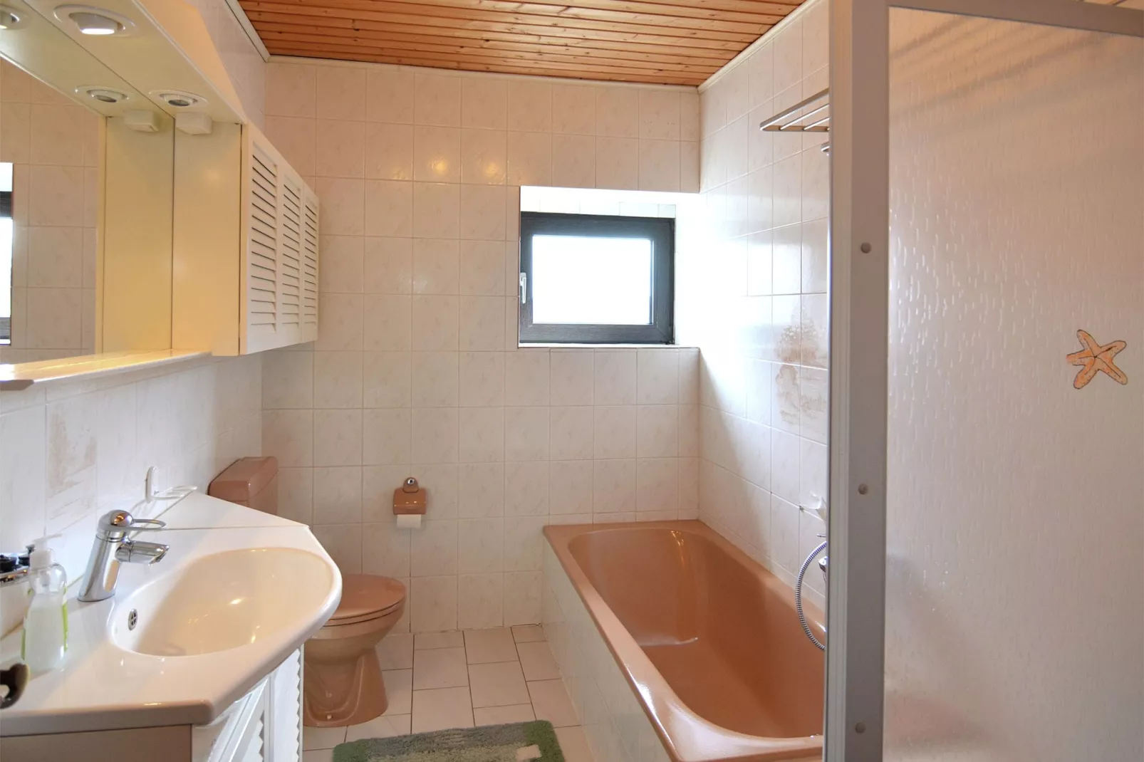 Ferienwohnung Silbecke-Badezimmer