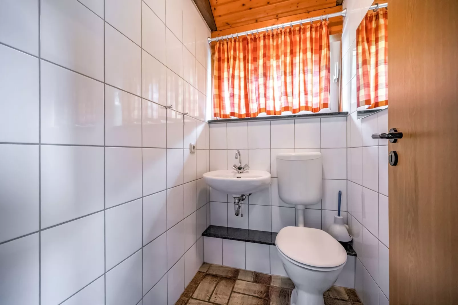 Dachsbau-Bathroom
