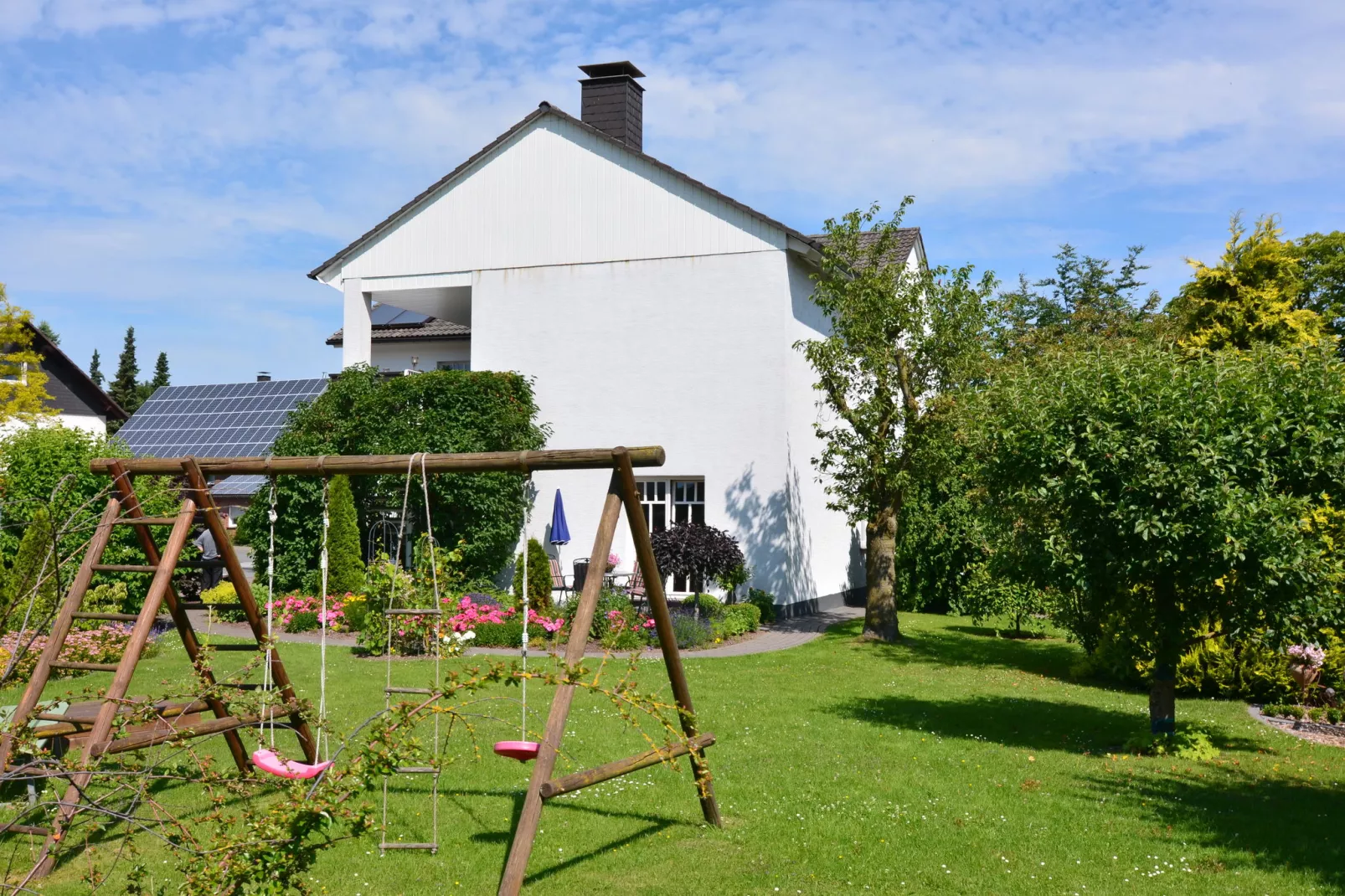 Haus Finger-Garten Sommer