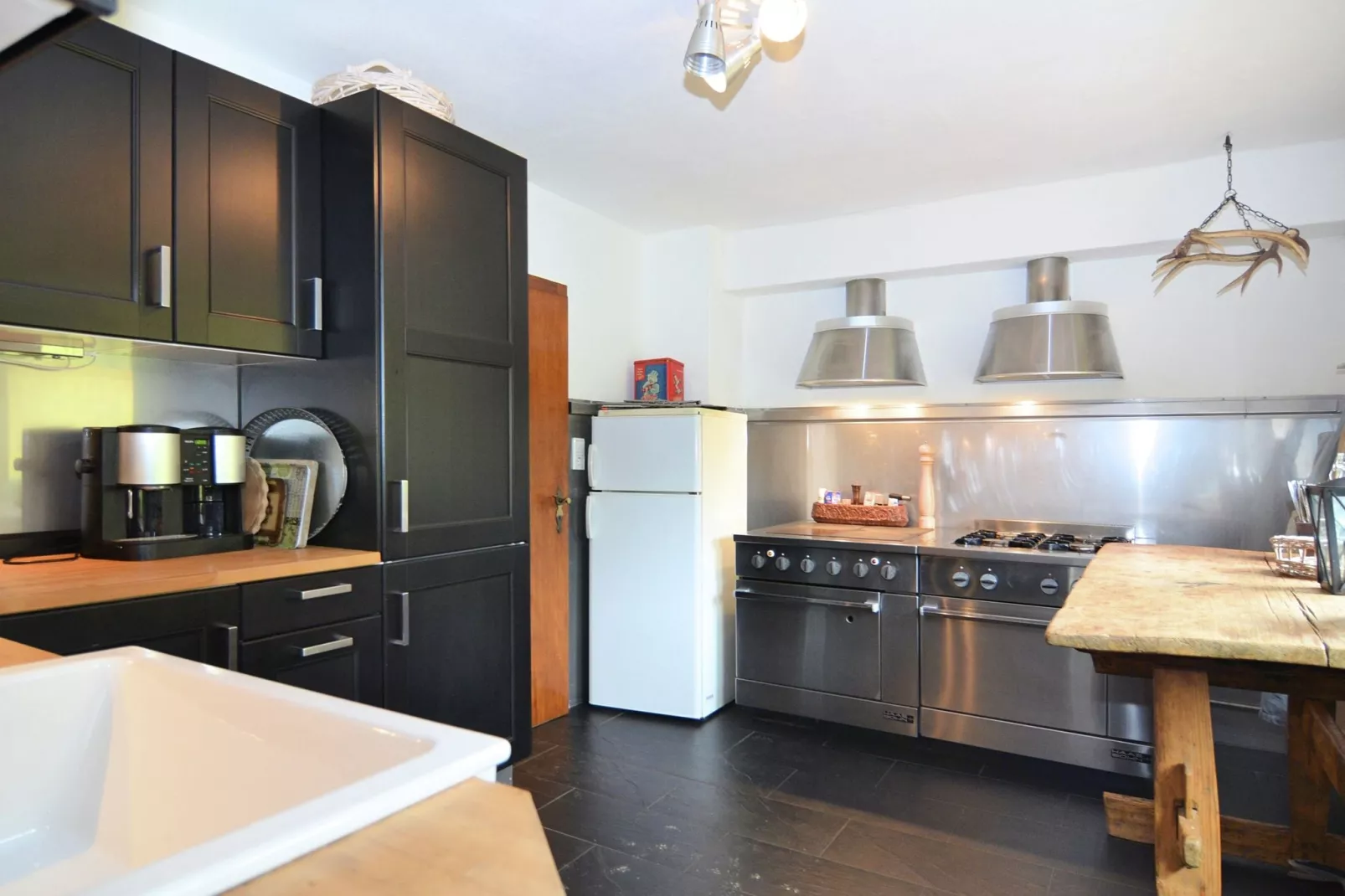 Idyllic holiday home near the ski area-Kitchen