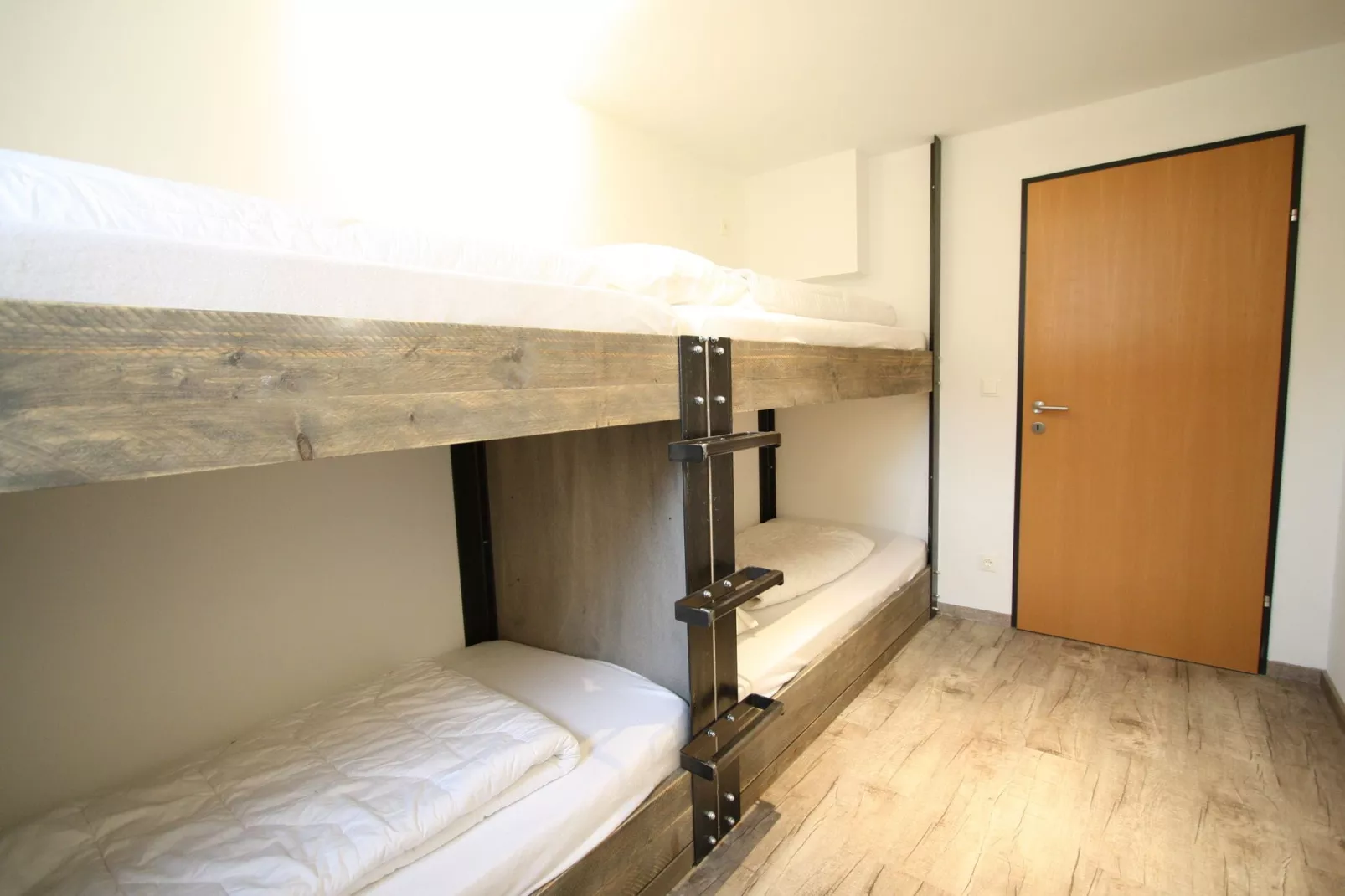 Apartment Aineckblick 15-Bedroom