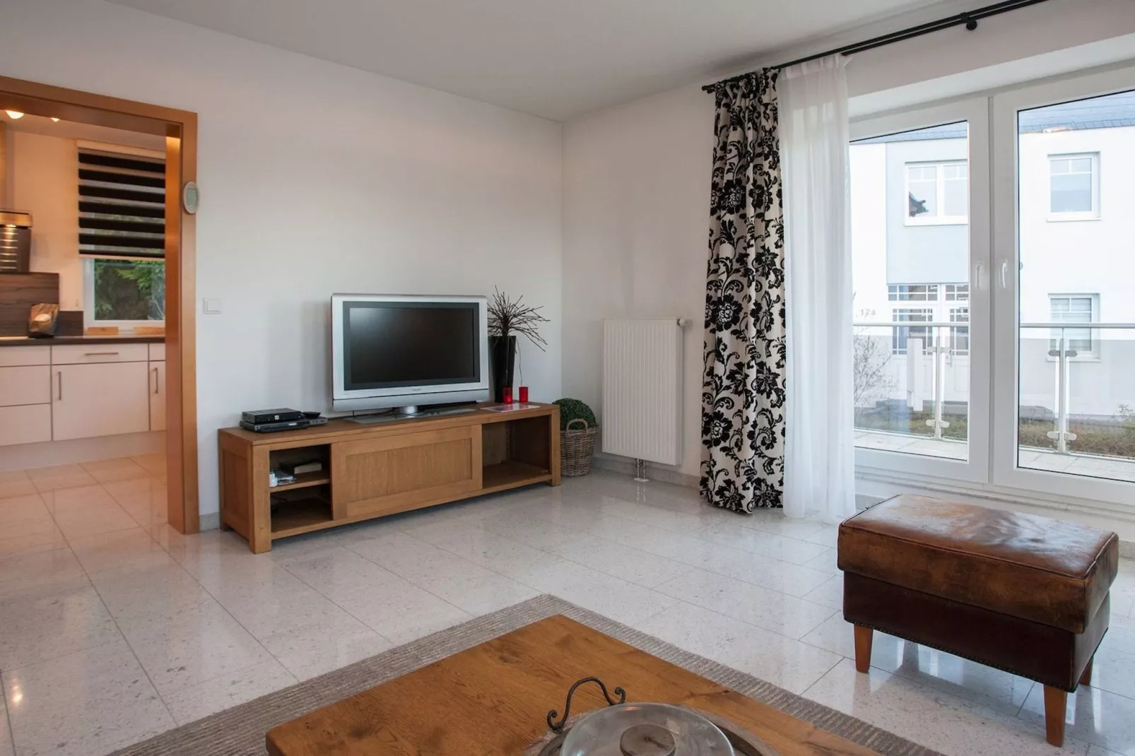 Im Hohlen Seifen 10-H-Living room