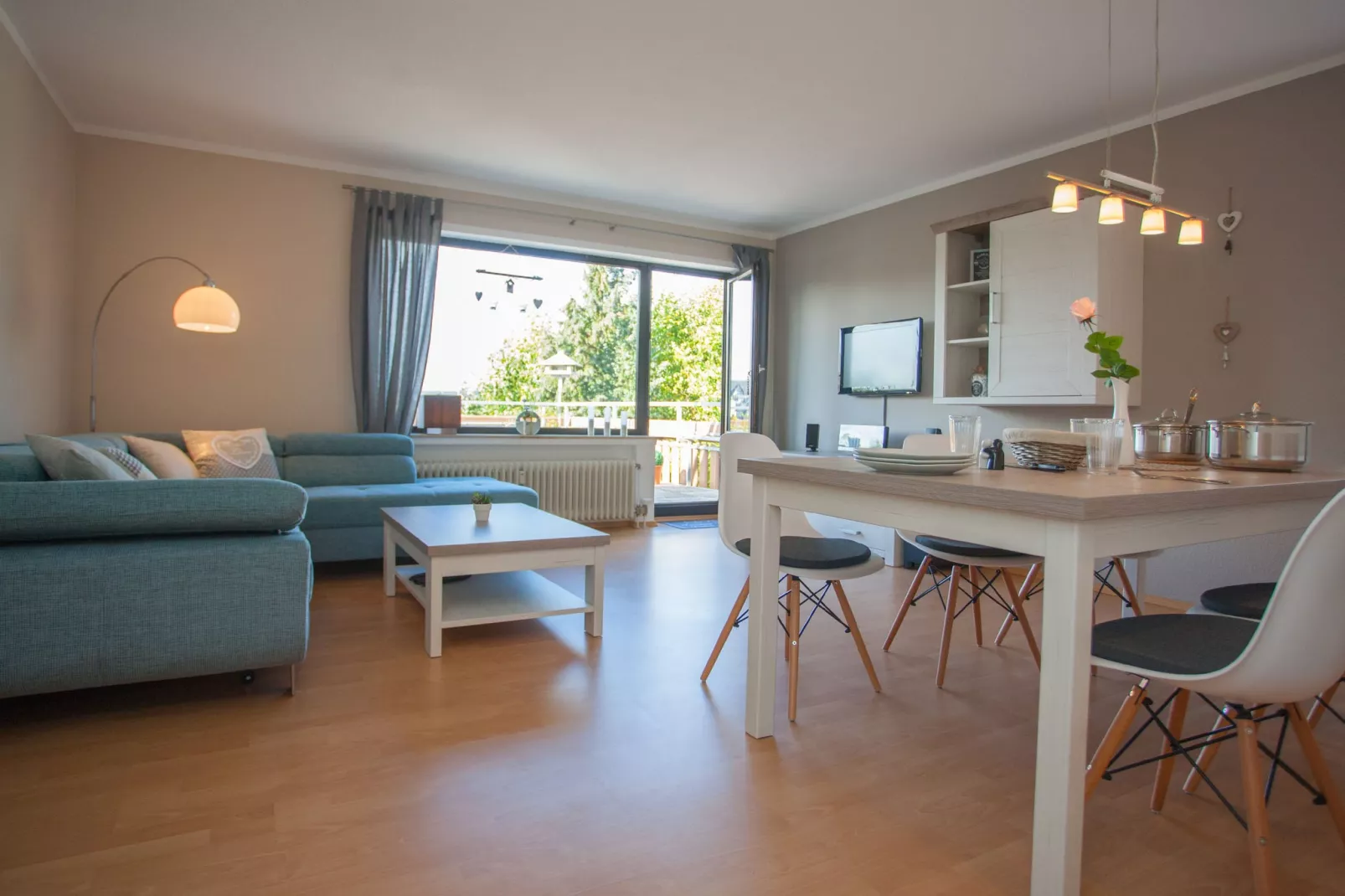 Gartenstrasse 17-Dining room
