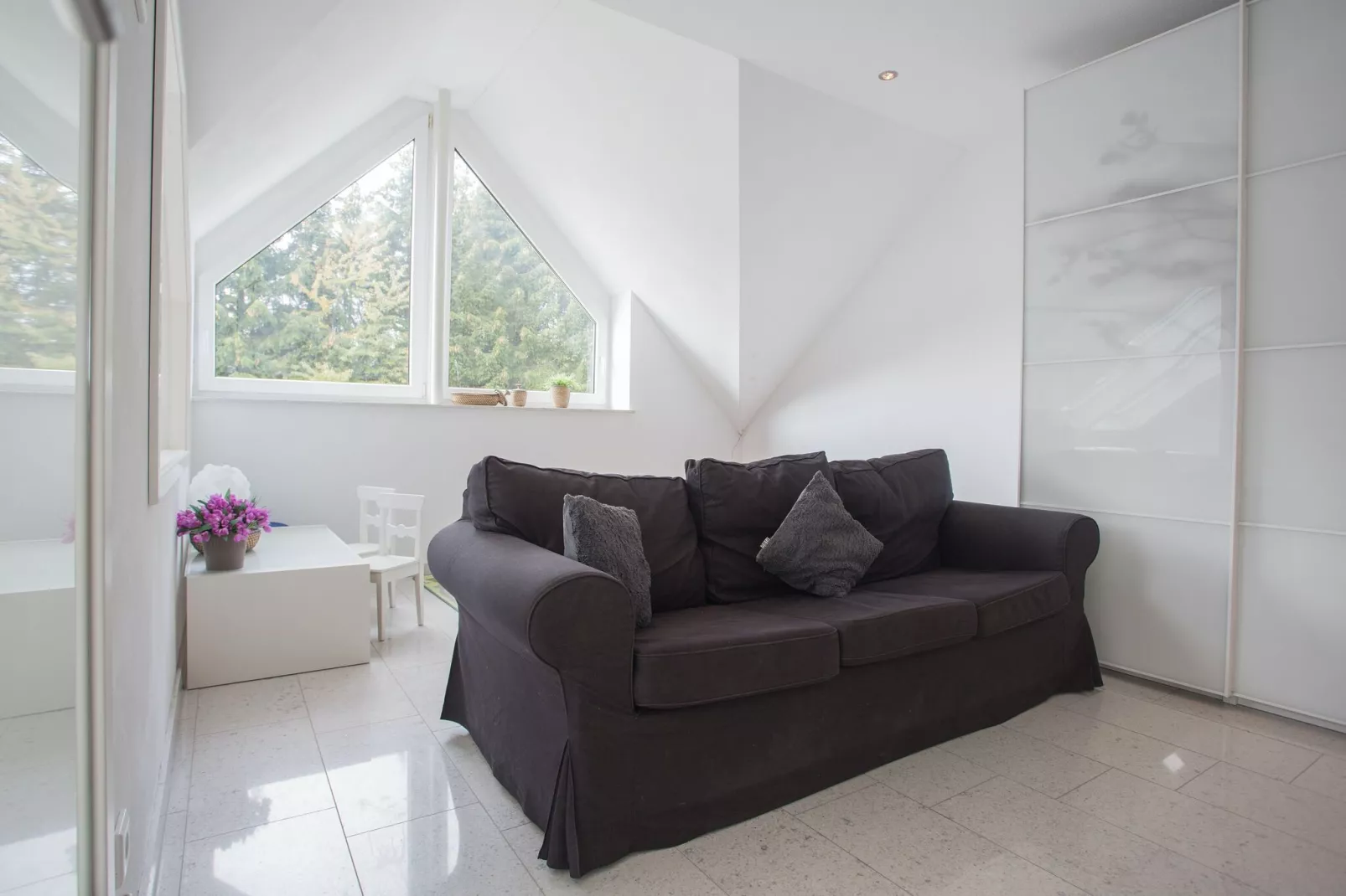Im Hohlen Seifen 10-L-Living room