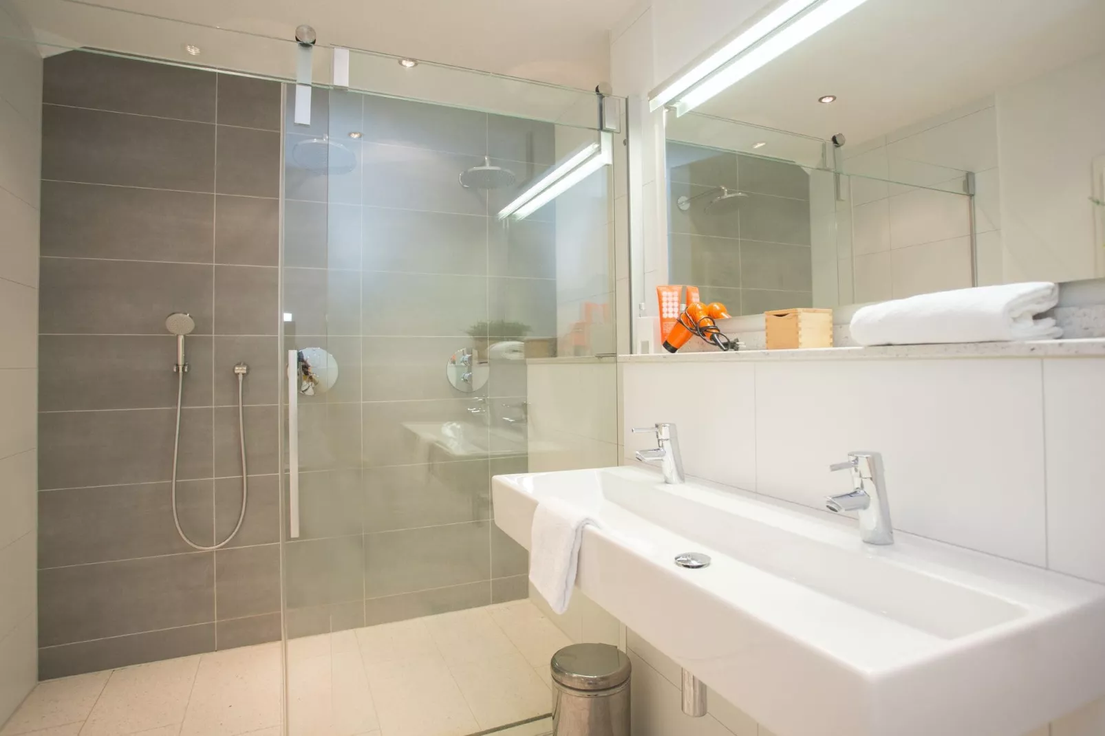 Im Hohlen Seifen 10-L-Bathroom