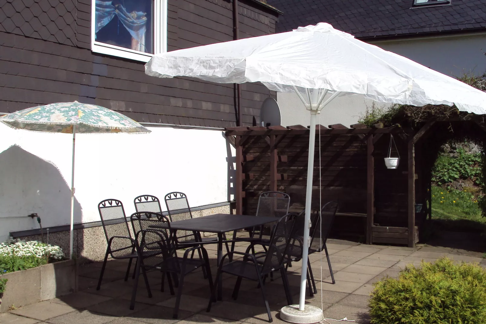 Zum Kahlen Asten-Gardens summer