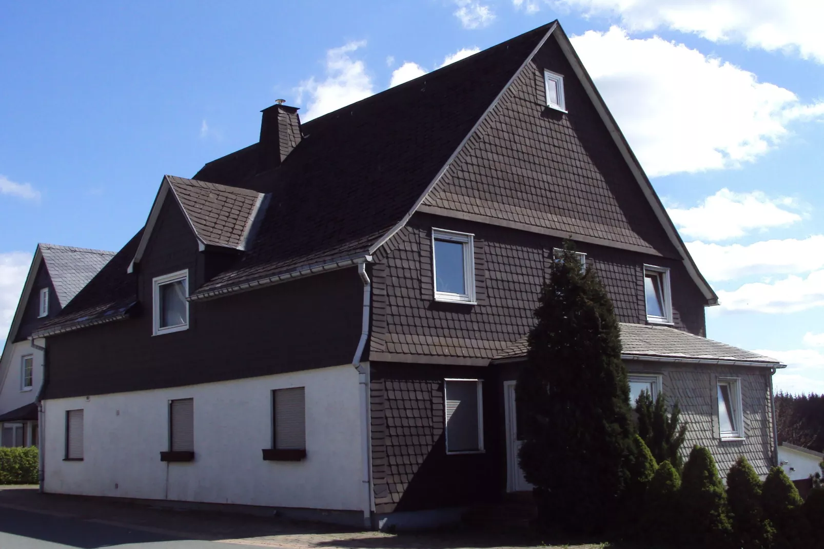 Zum Kahlen Asten-Exterior summer