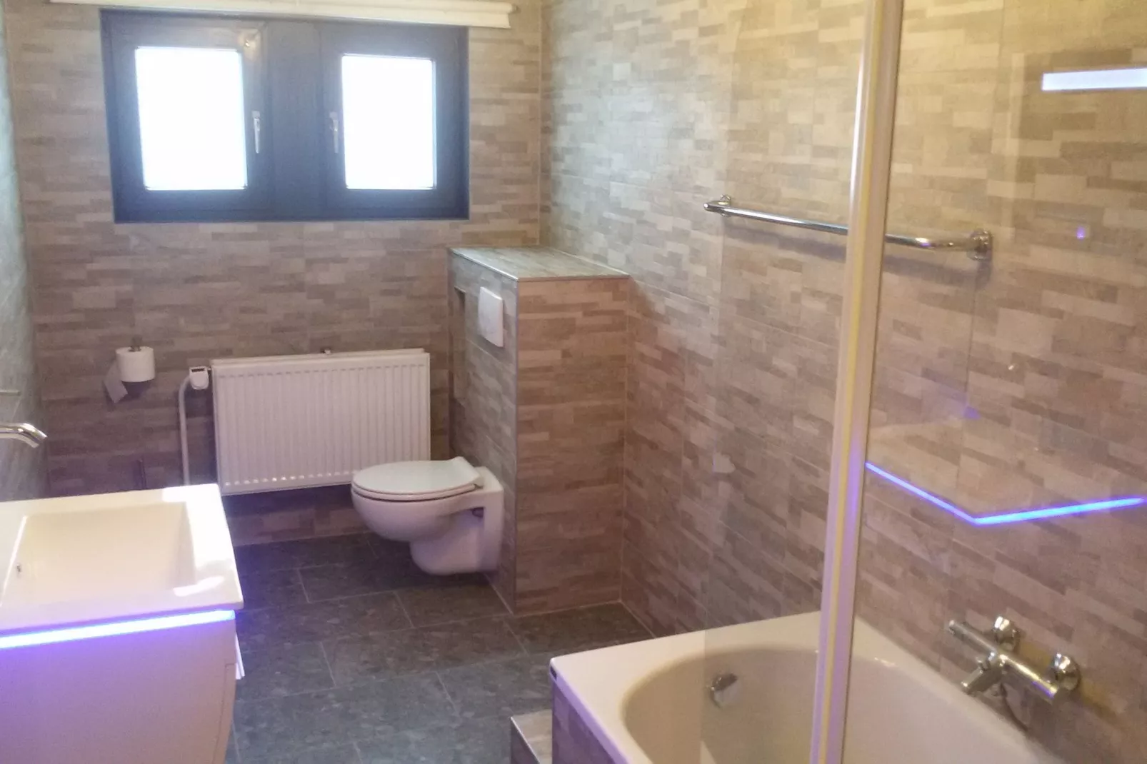 Am Kapellenhang-Bathroom