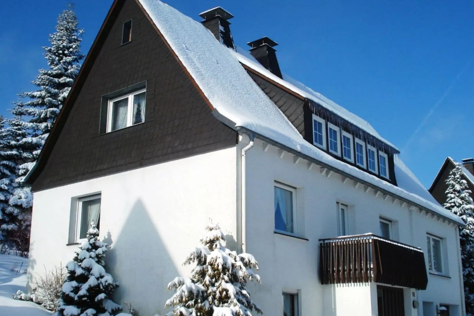 Am Astenberg-Exterior winter