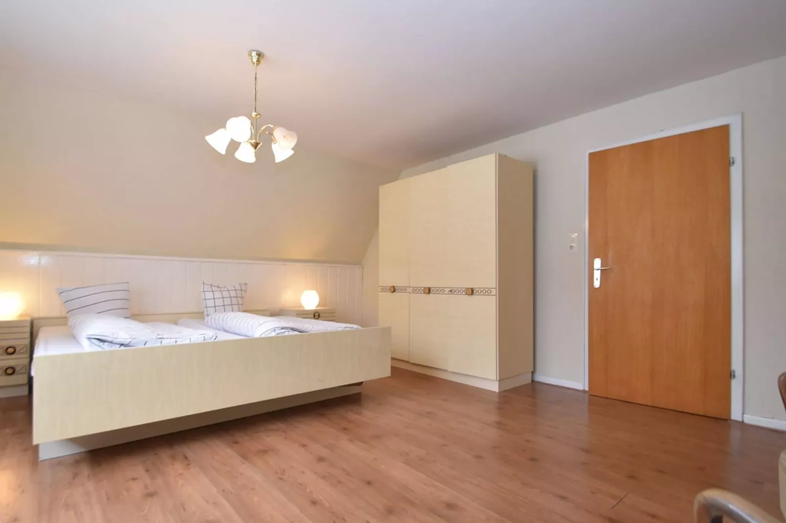 Am Astenberg-Bedroom
