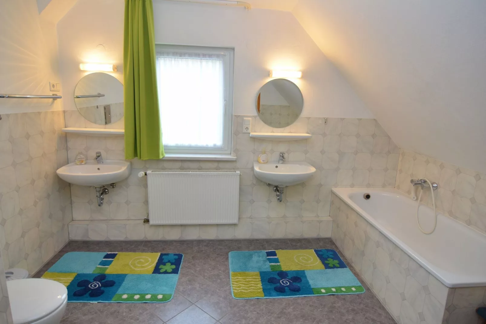 Gruppenhaus Hochsauerland-Bathroom