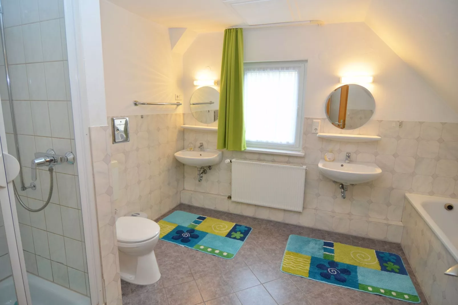 Gruppenhaus Hochsauerland-Bathroom