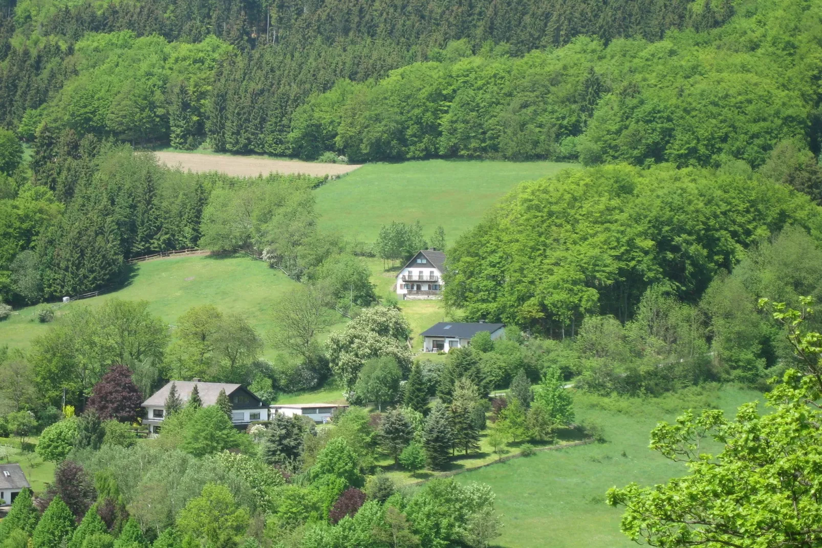 Gruppenhaus Hochsauerland-Areas summer 1km