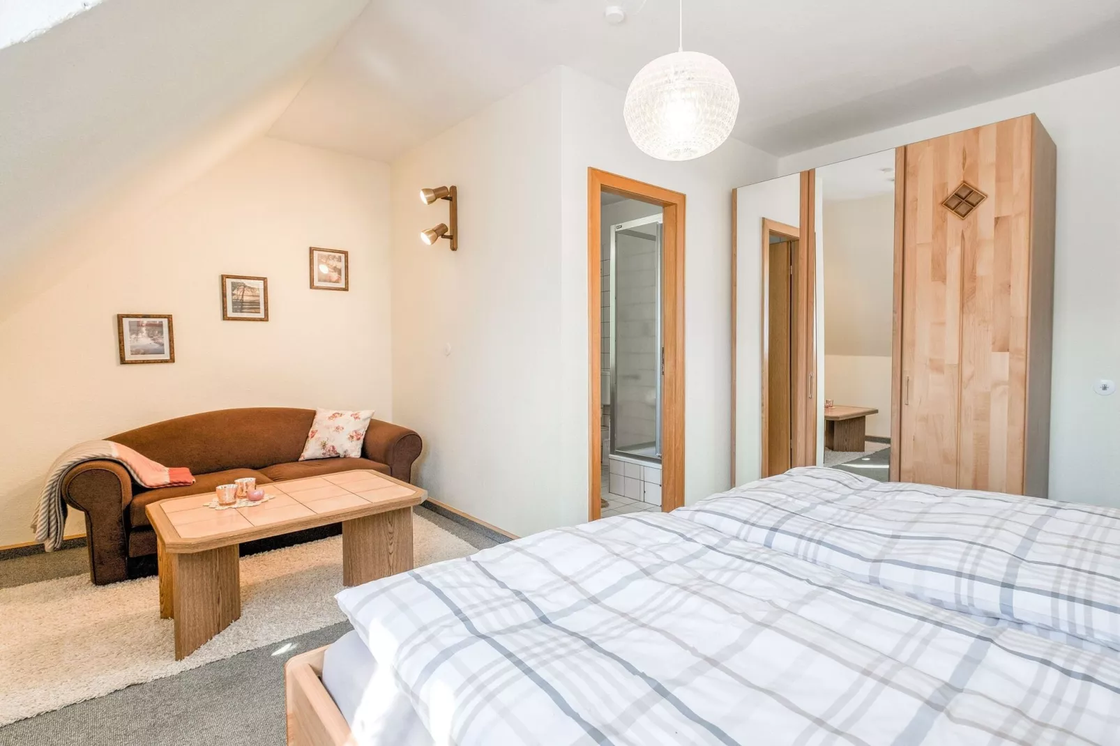 Pönblick-Bedroom