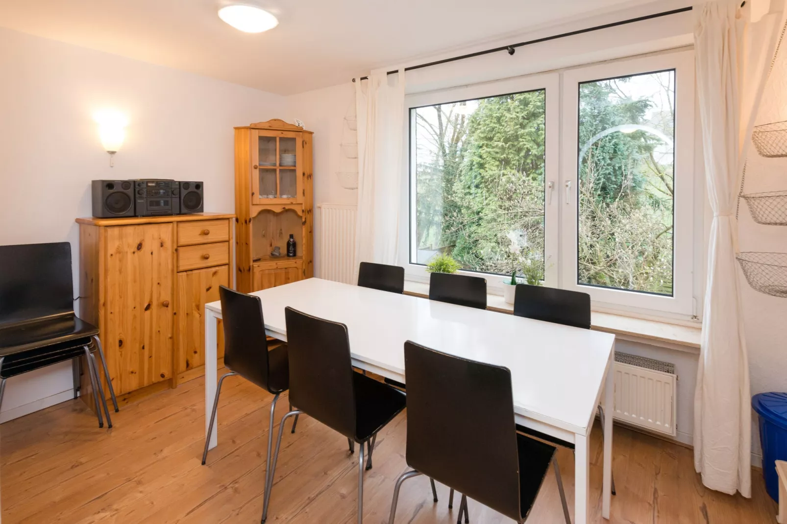 Gruppenhaus am Bach-Dining room