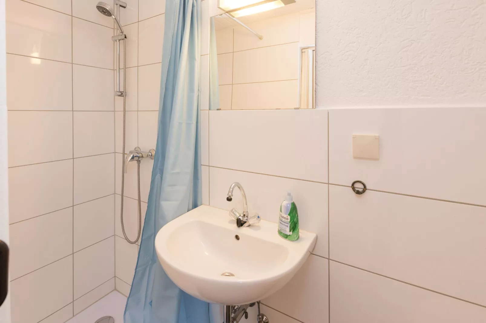 Gruppenhaus am Bach-Bathroom