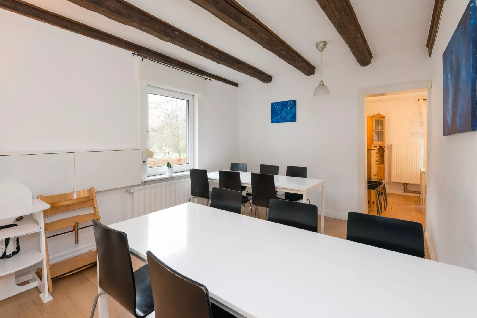 Gruppenhaus am Bach-Esszimmer