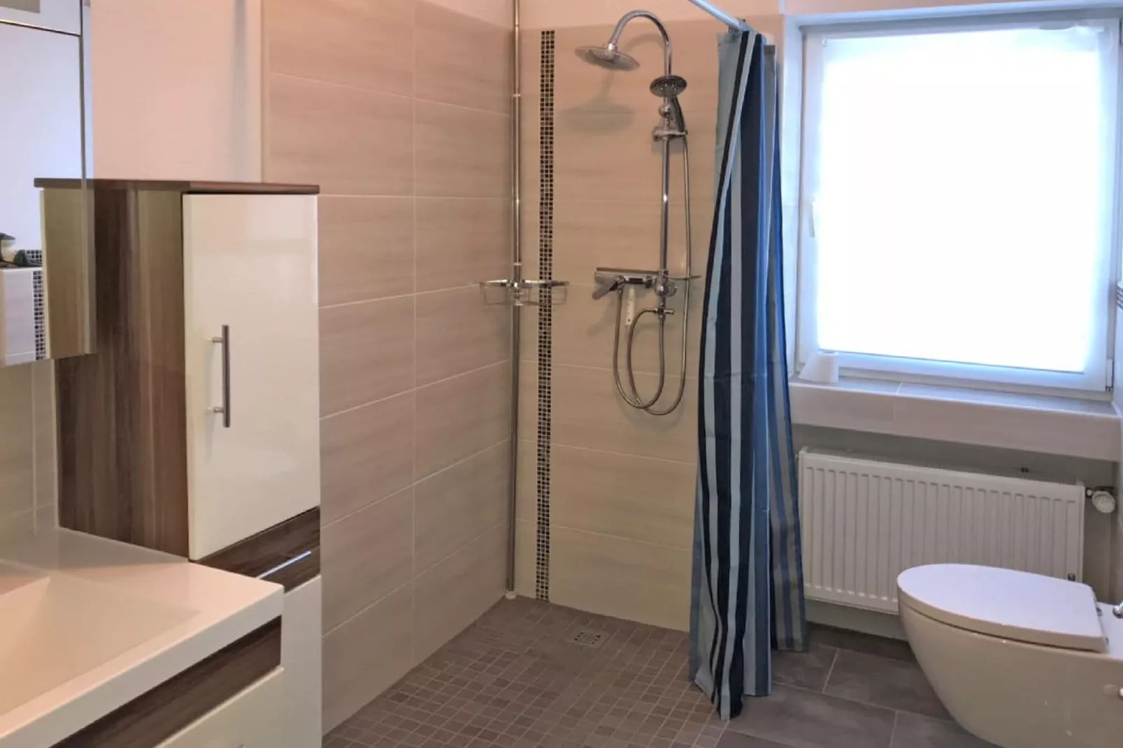 Wanderfreund-Bathroom