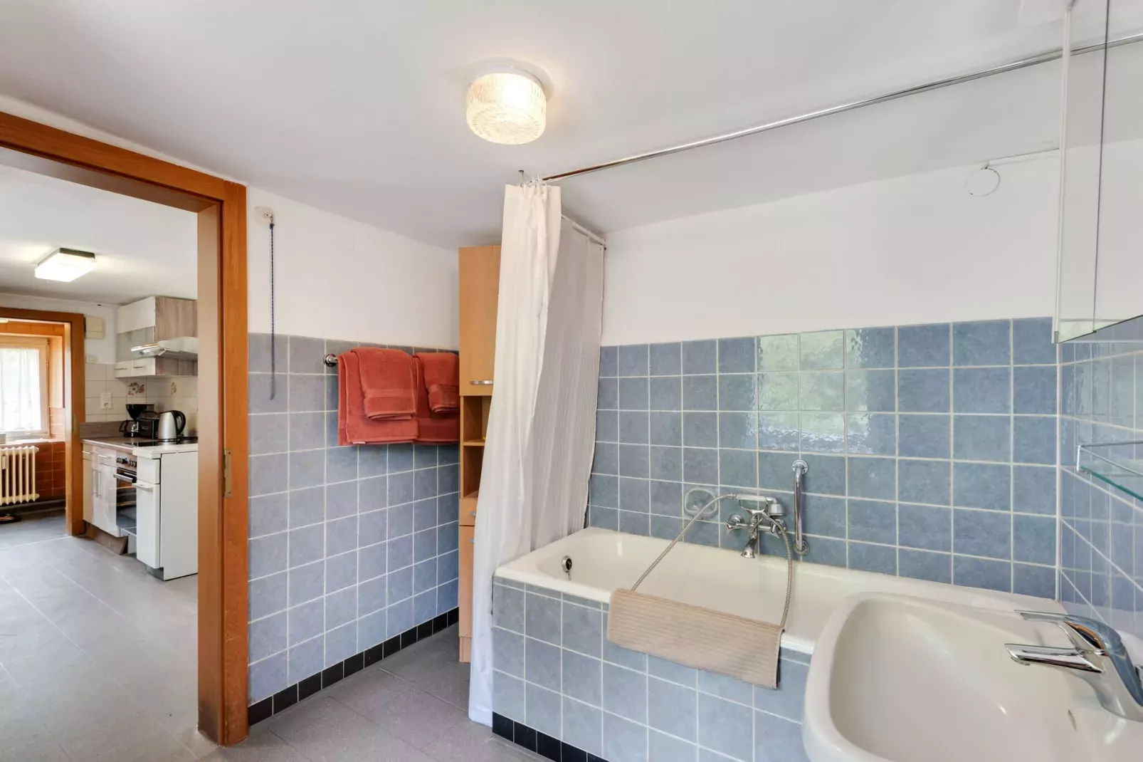 Marzell-Bathroom