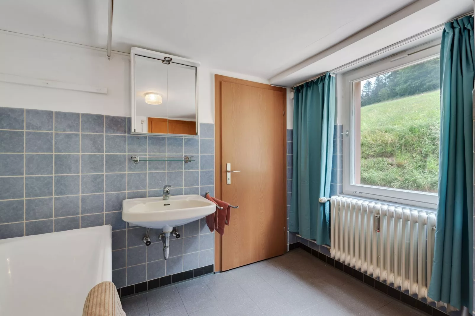 Marzell-Bathroom