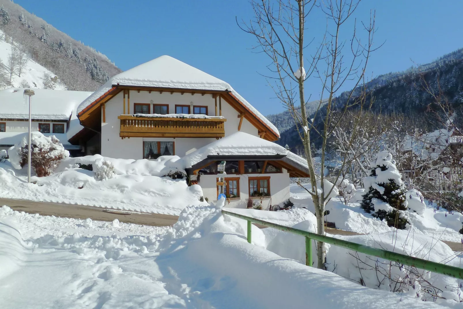 Brandenberg-Exterior winter