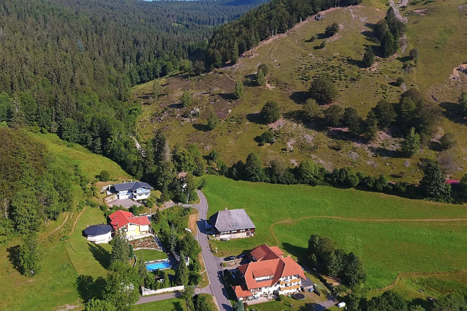 Brandenberg-Exterior summer