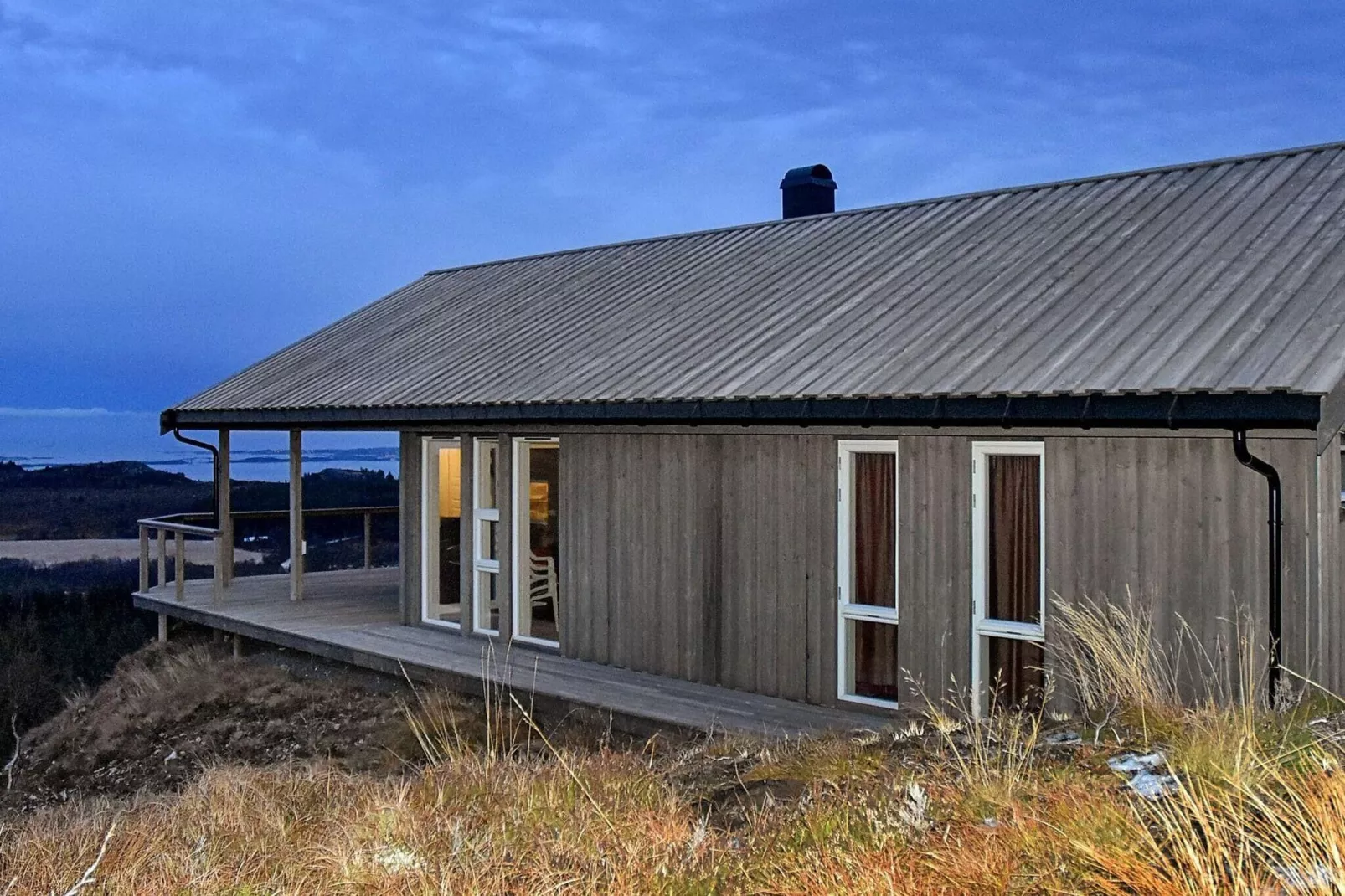 6 person holiday home in Lyngstad