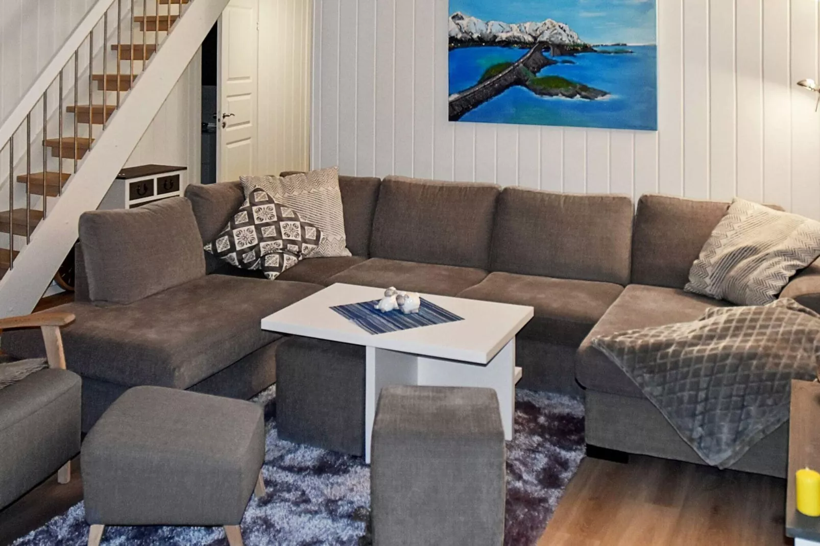 6 person holiday home in Lyngstad