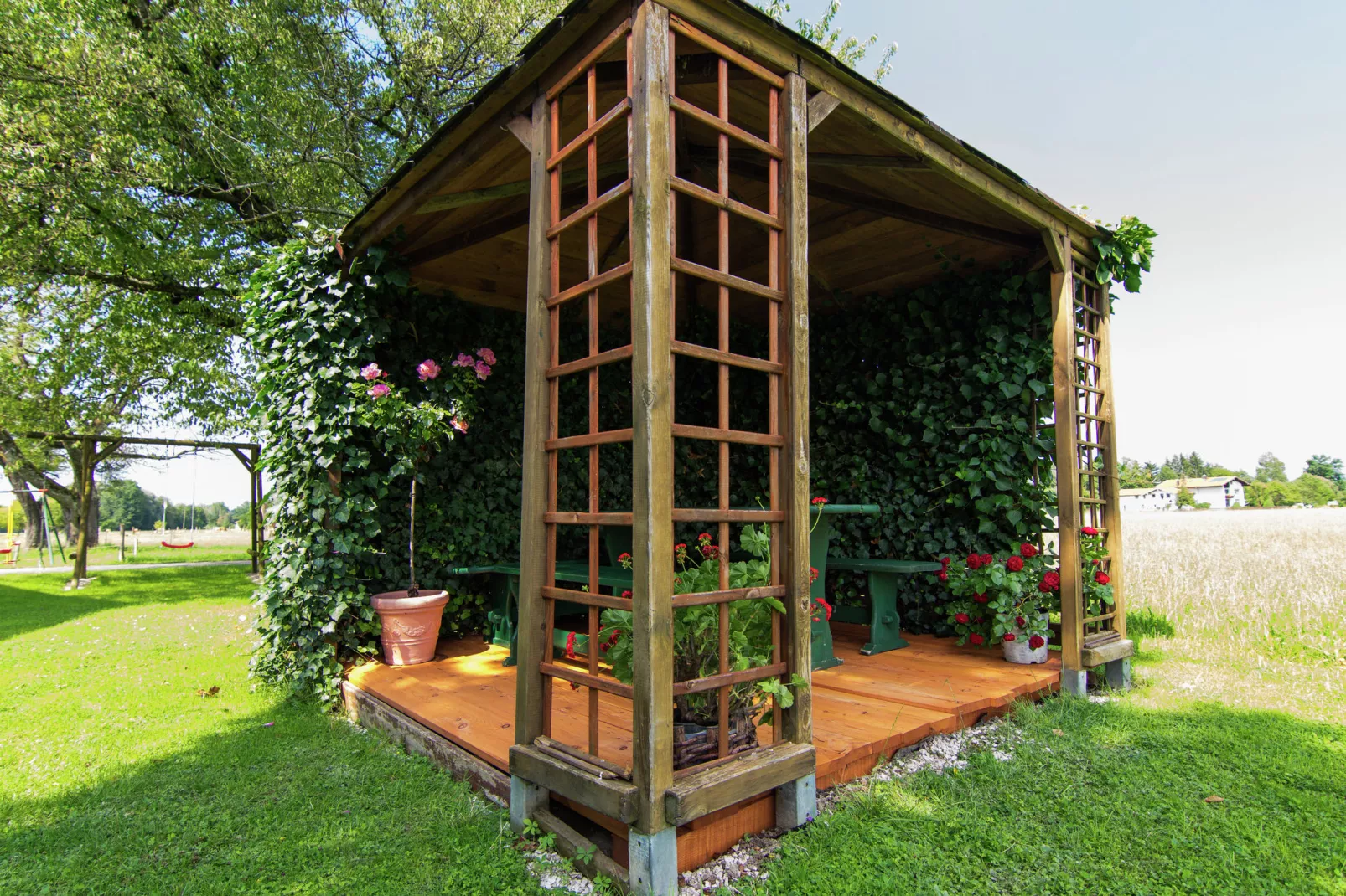 Im Bauernhaus-Gardens in summer