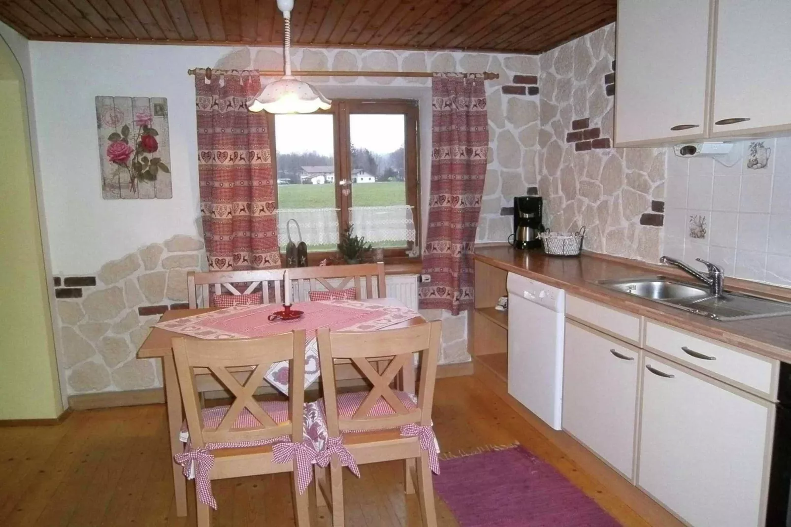 Bauernhaus-Kitchen