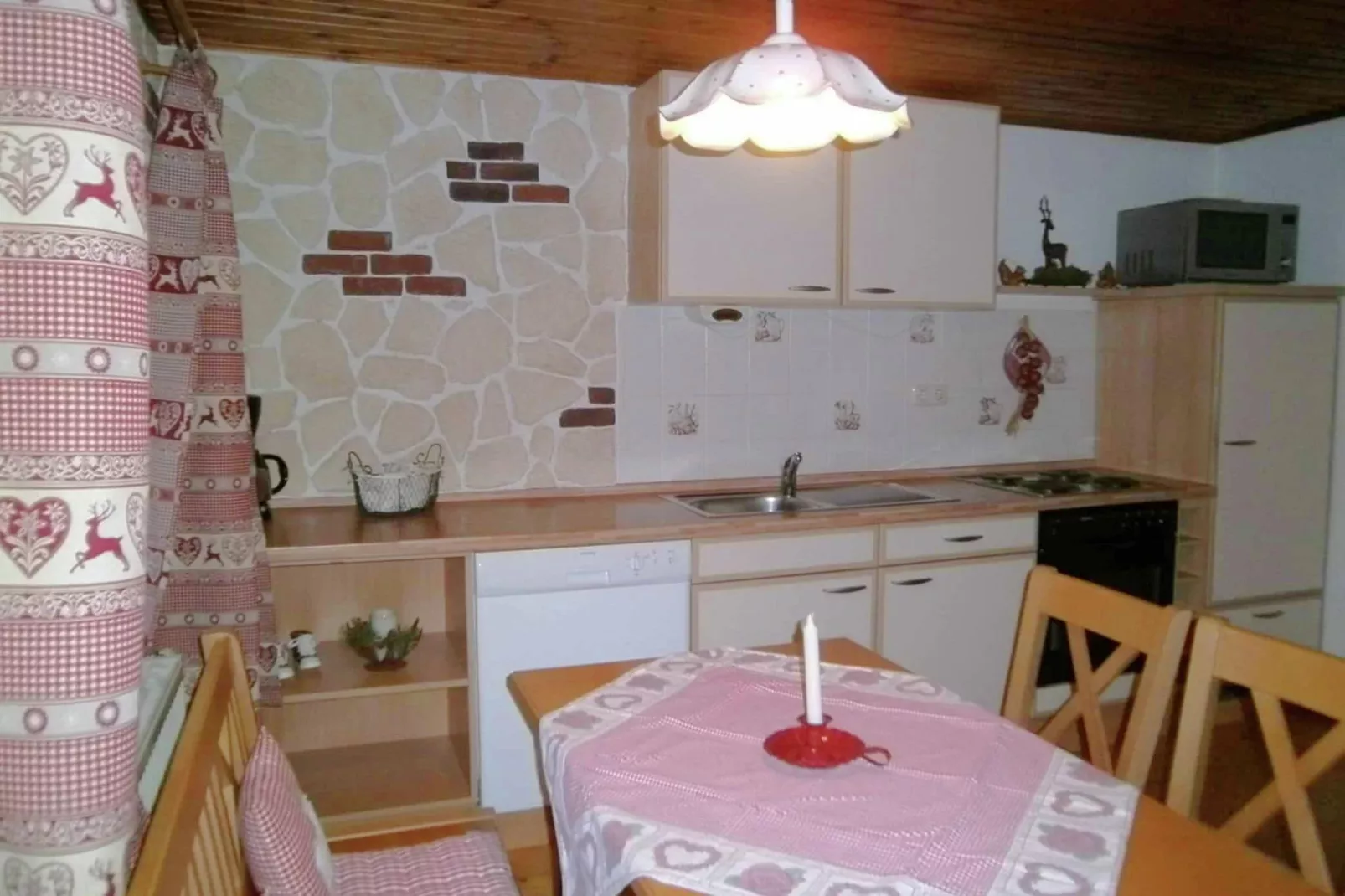 Bauernhaus-Kitchen