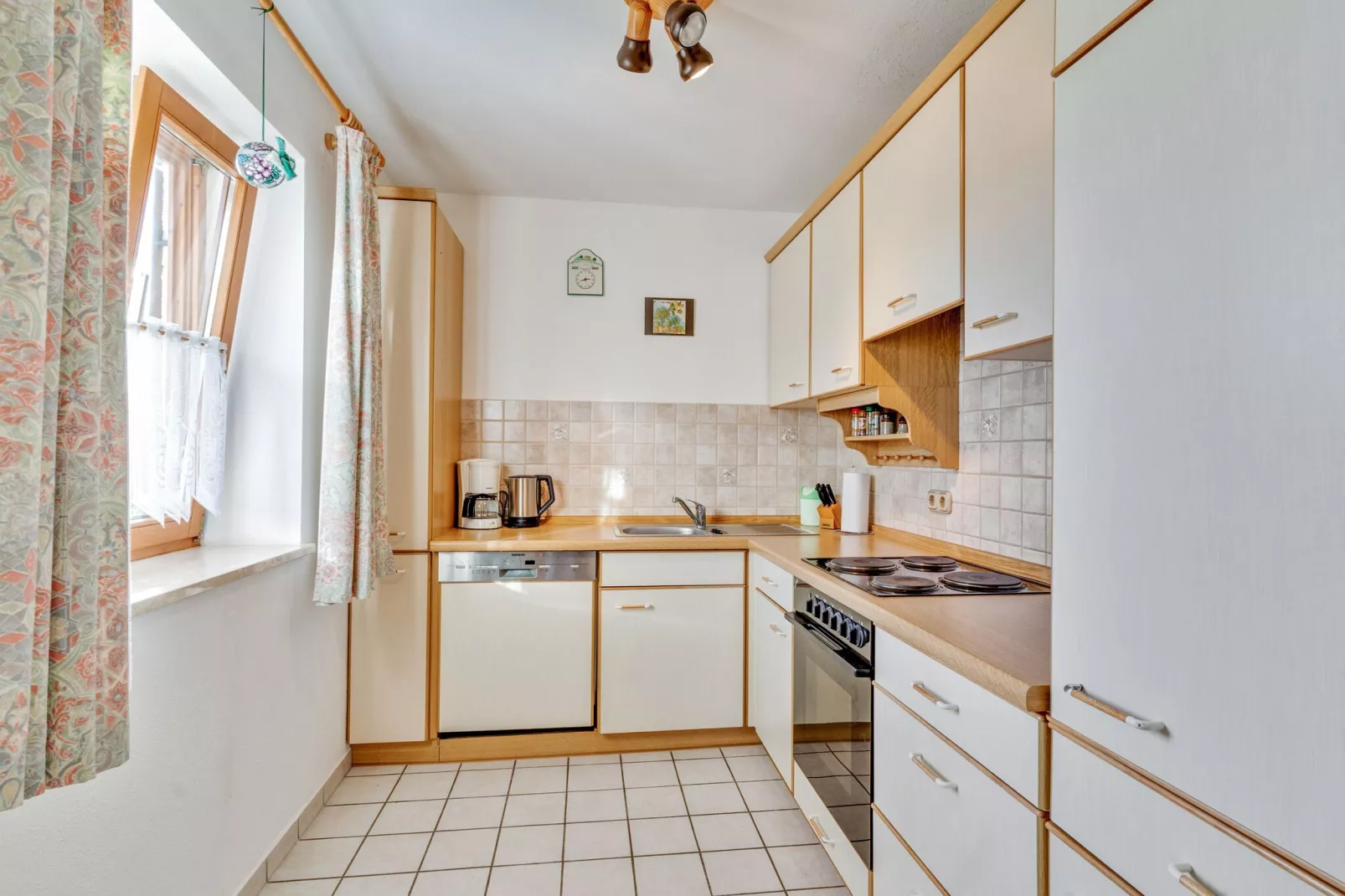 Steingaden-Kitchen