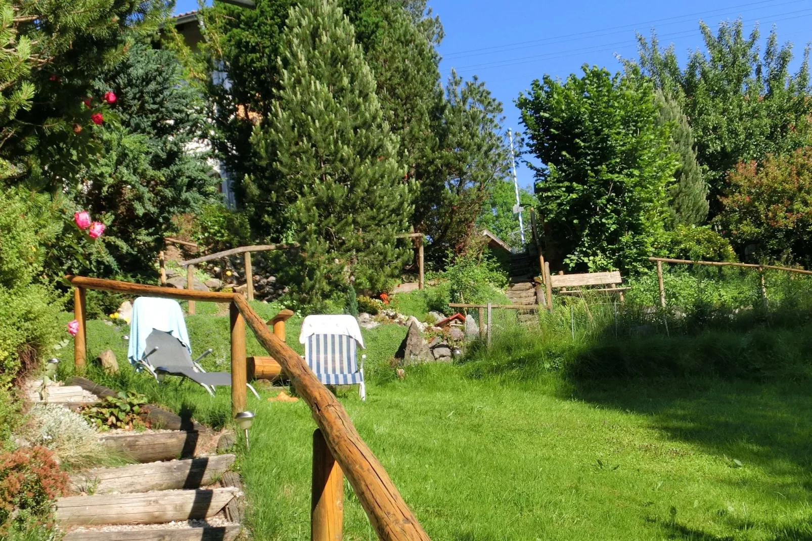 Steingaden-Gardens in summer