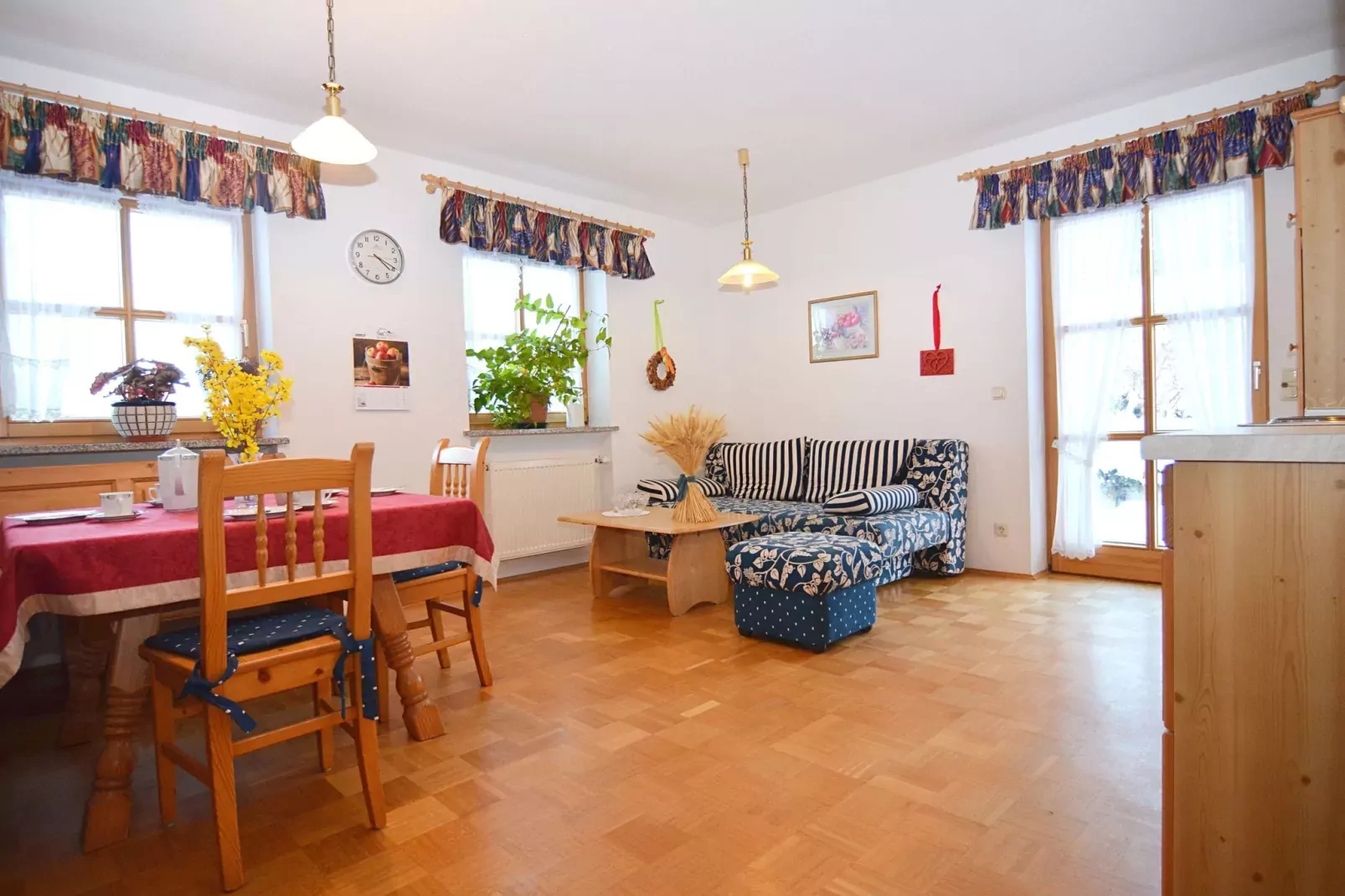 Blumenhof-Wohnzimmer