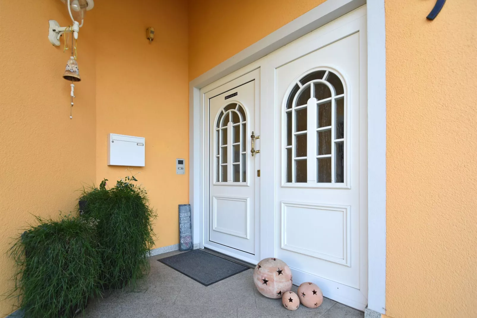 Zur Gradlhöhe-Reception hall