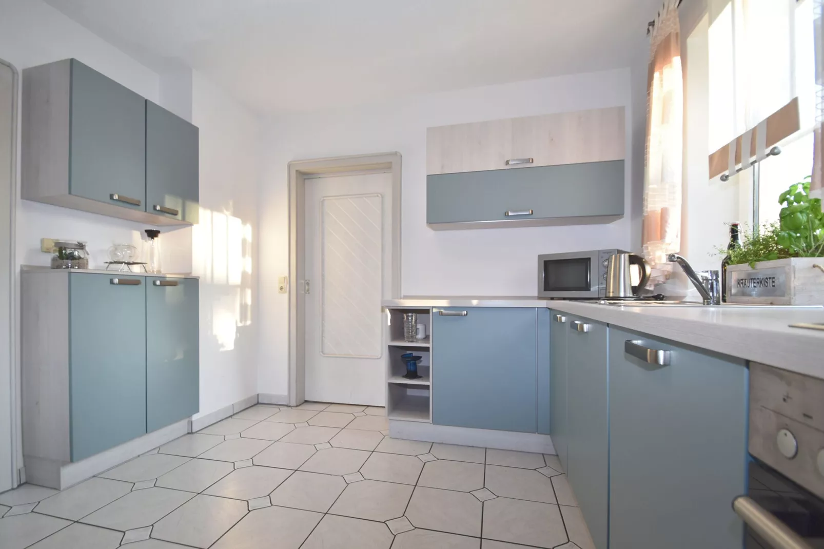 Zur Gradlhöhe-Kitchen