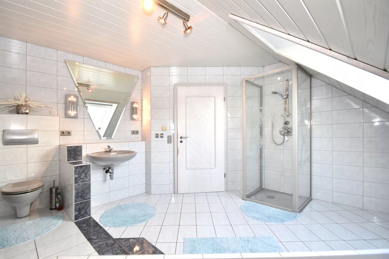 Zur Gradlhöhe-Bathroom