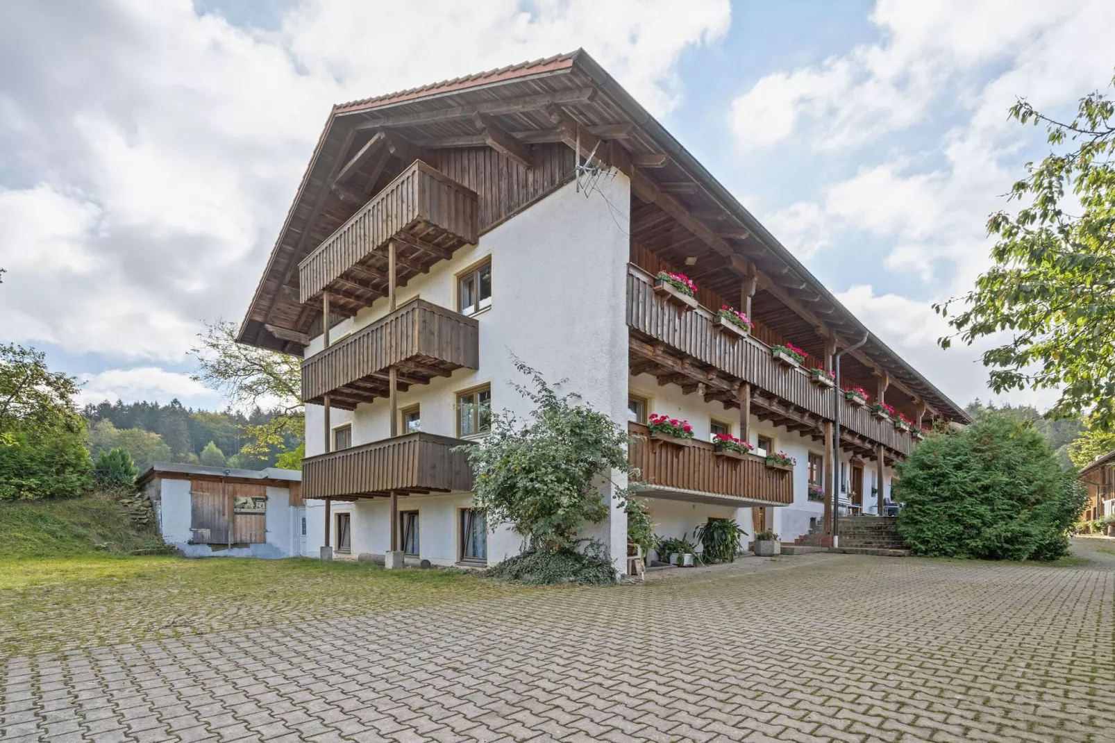Urlaub auf dem Bauernhof-Außenbereich Sommer