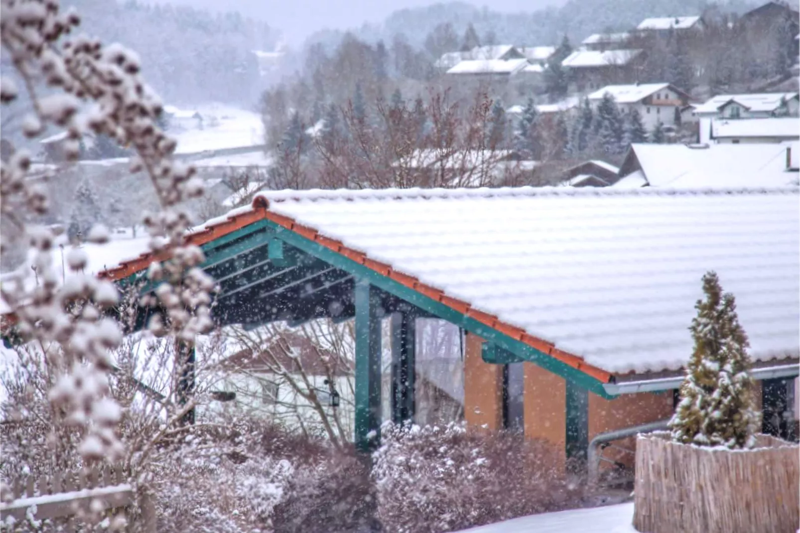 Holiday home with sauna in Viechtach-Exterior winter
