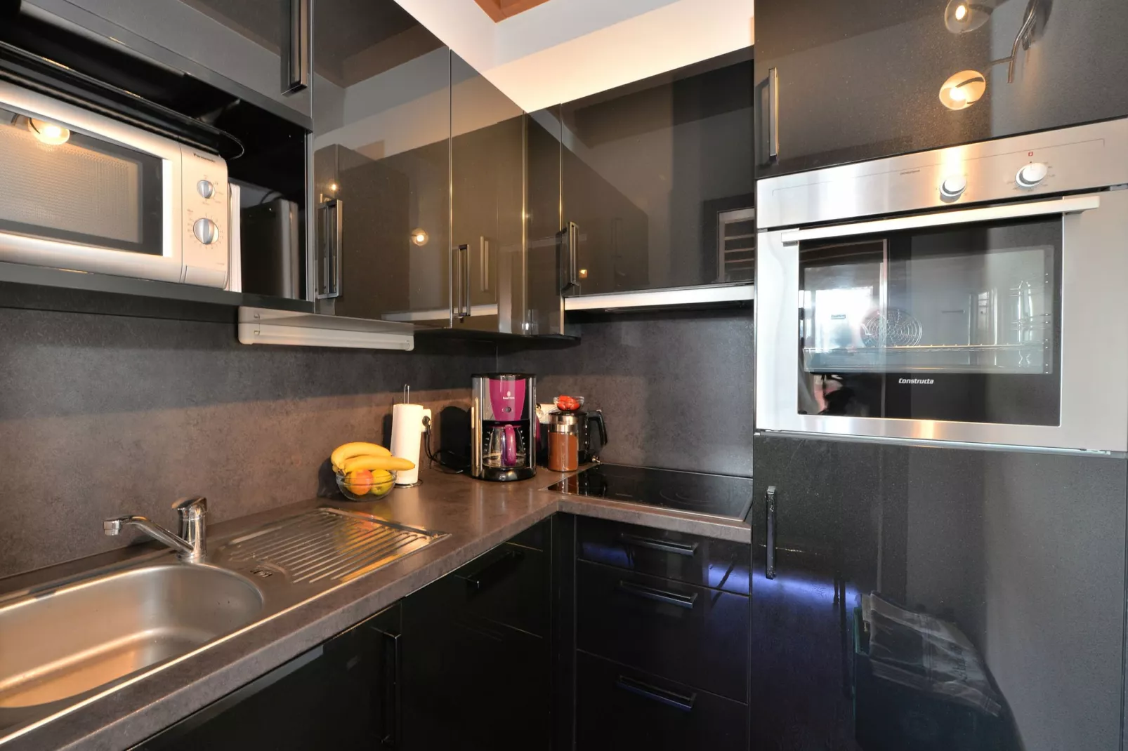 Holiday home with sauna in the Bavarian Forest-Kitchen