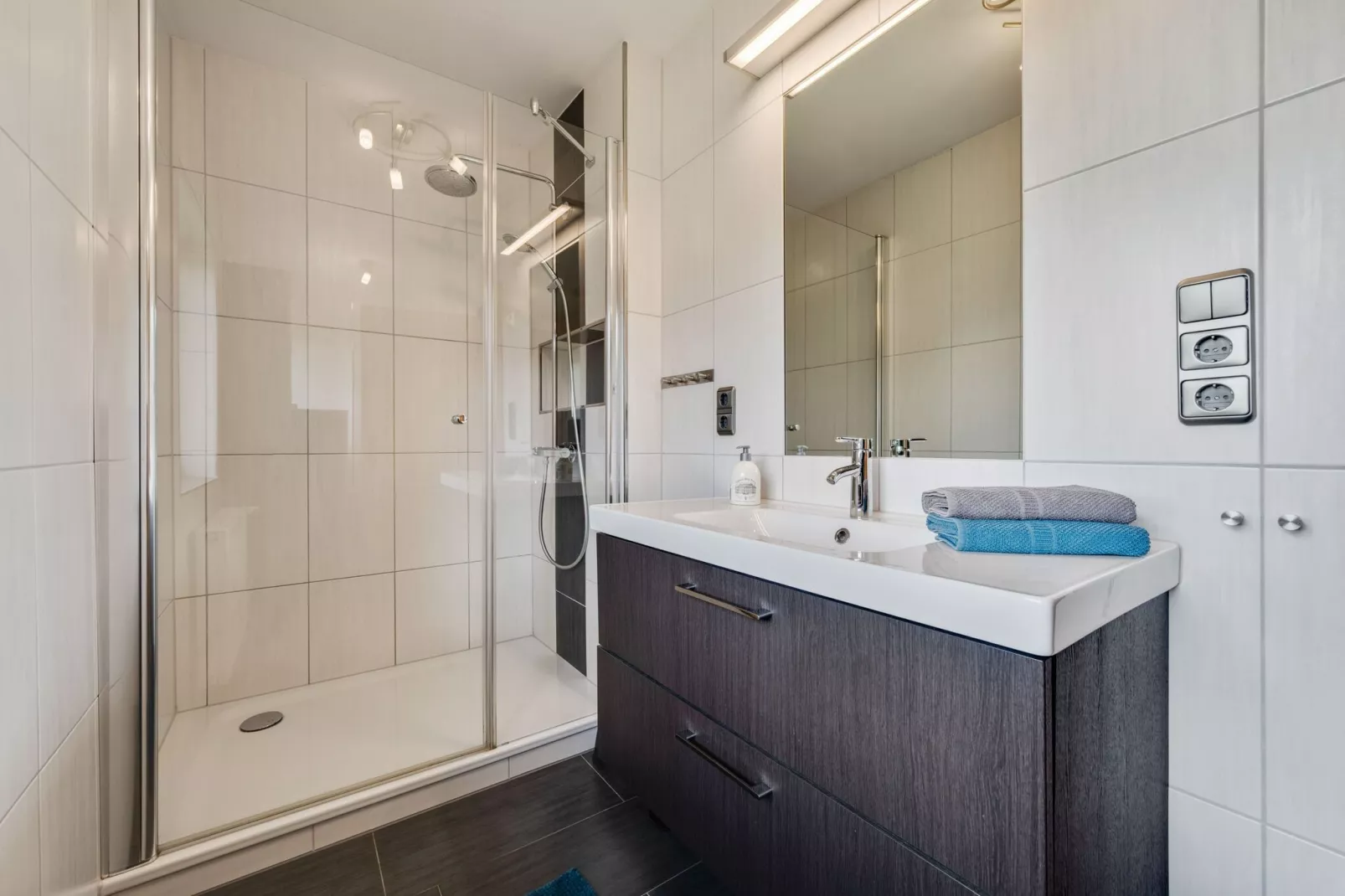Gruber Ferienhaus-Badezimmer