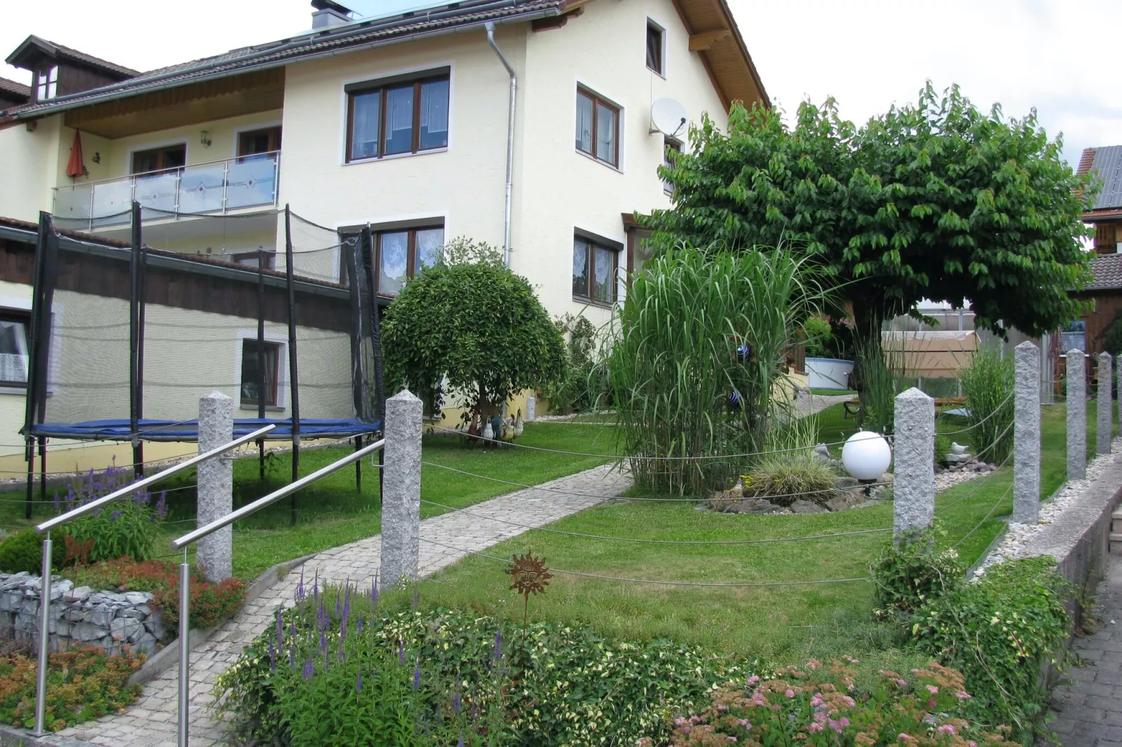 Finkenstube-Exterior summer