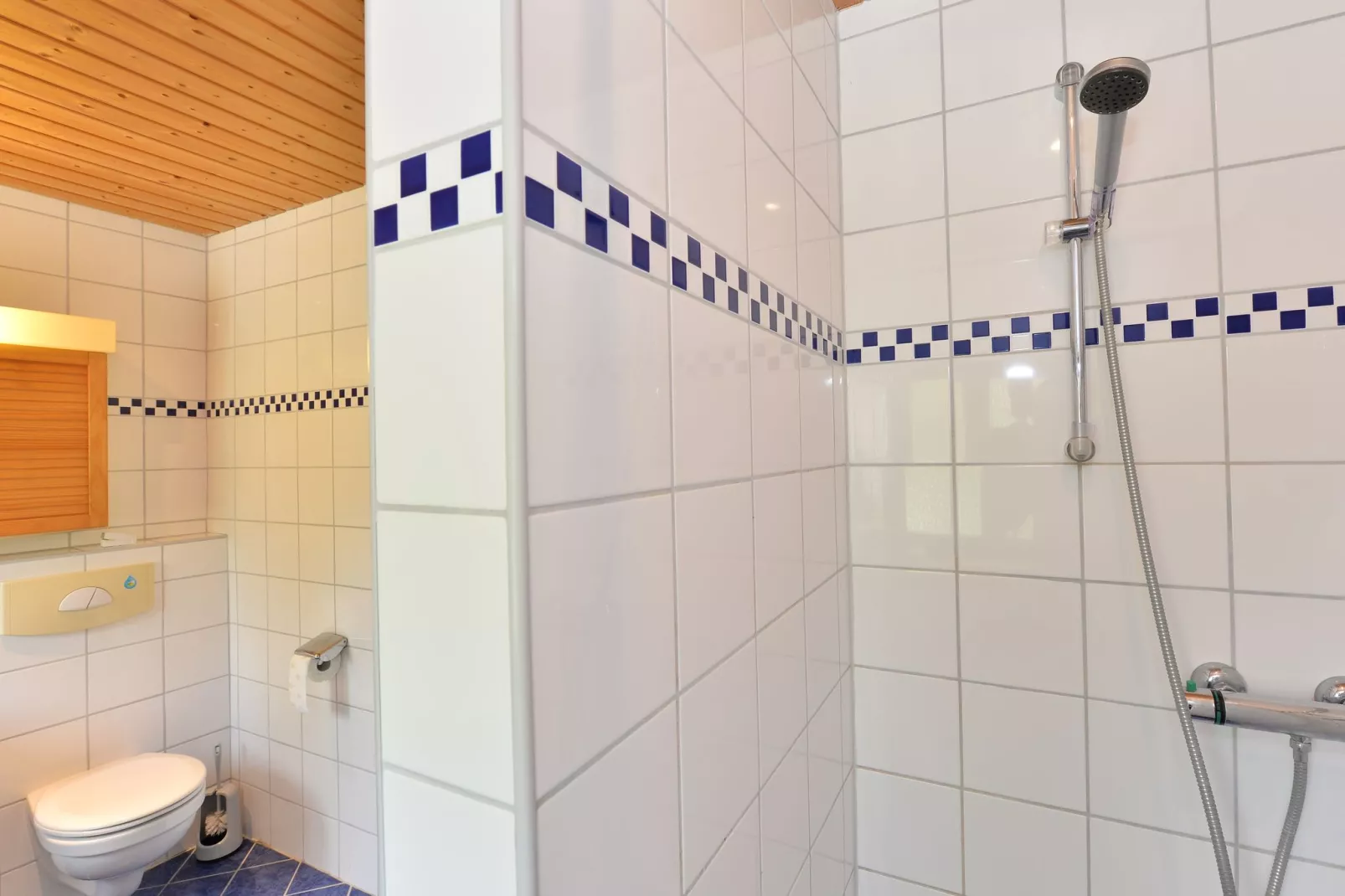 Ferienhaus Weitblick-Bathroom