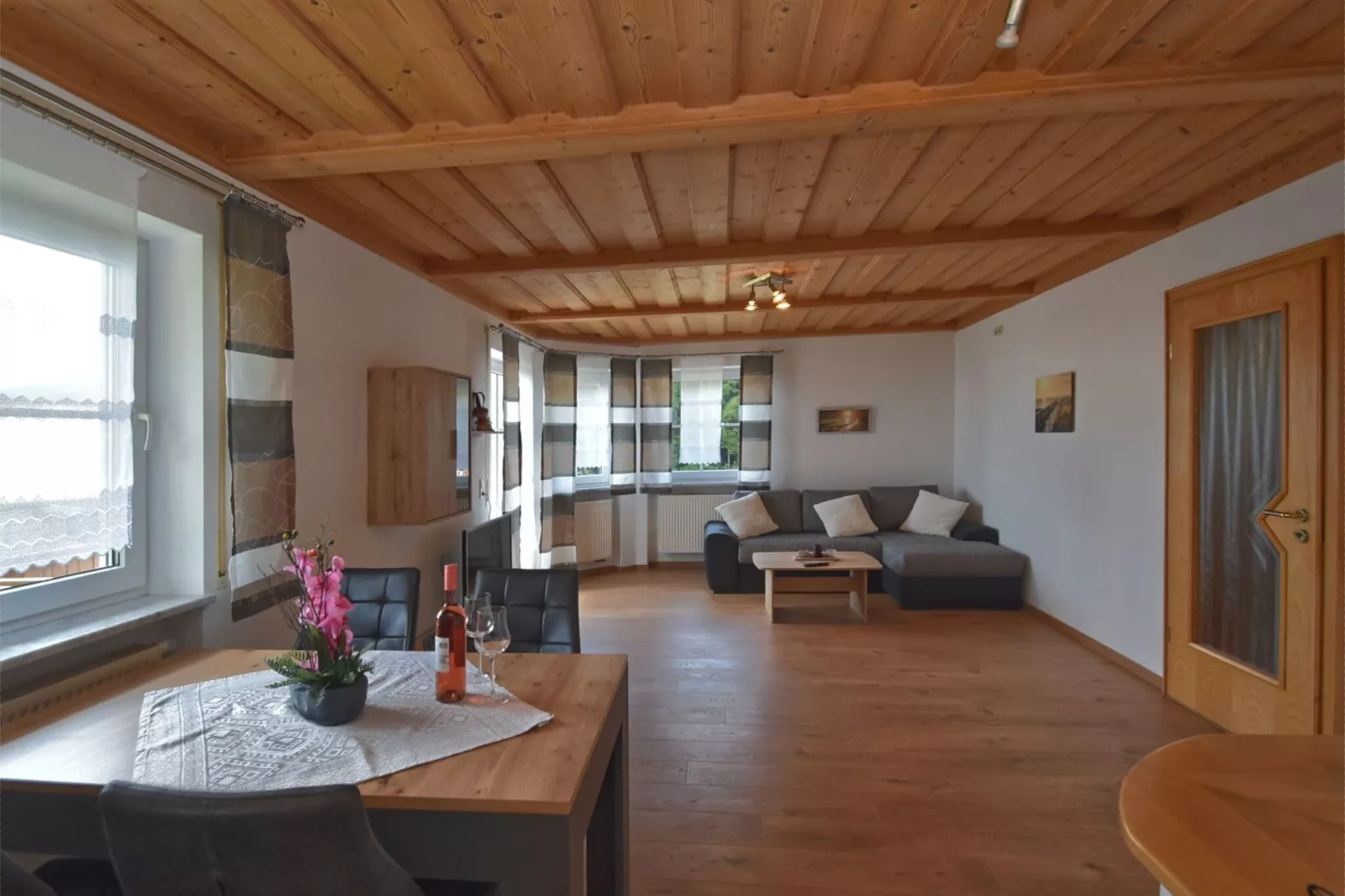Sonnenwald-Living room