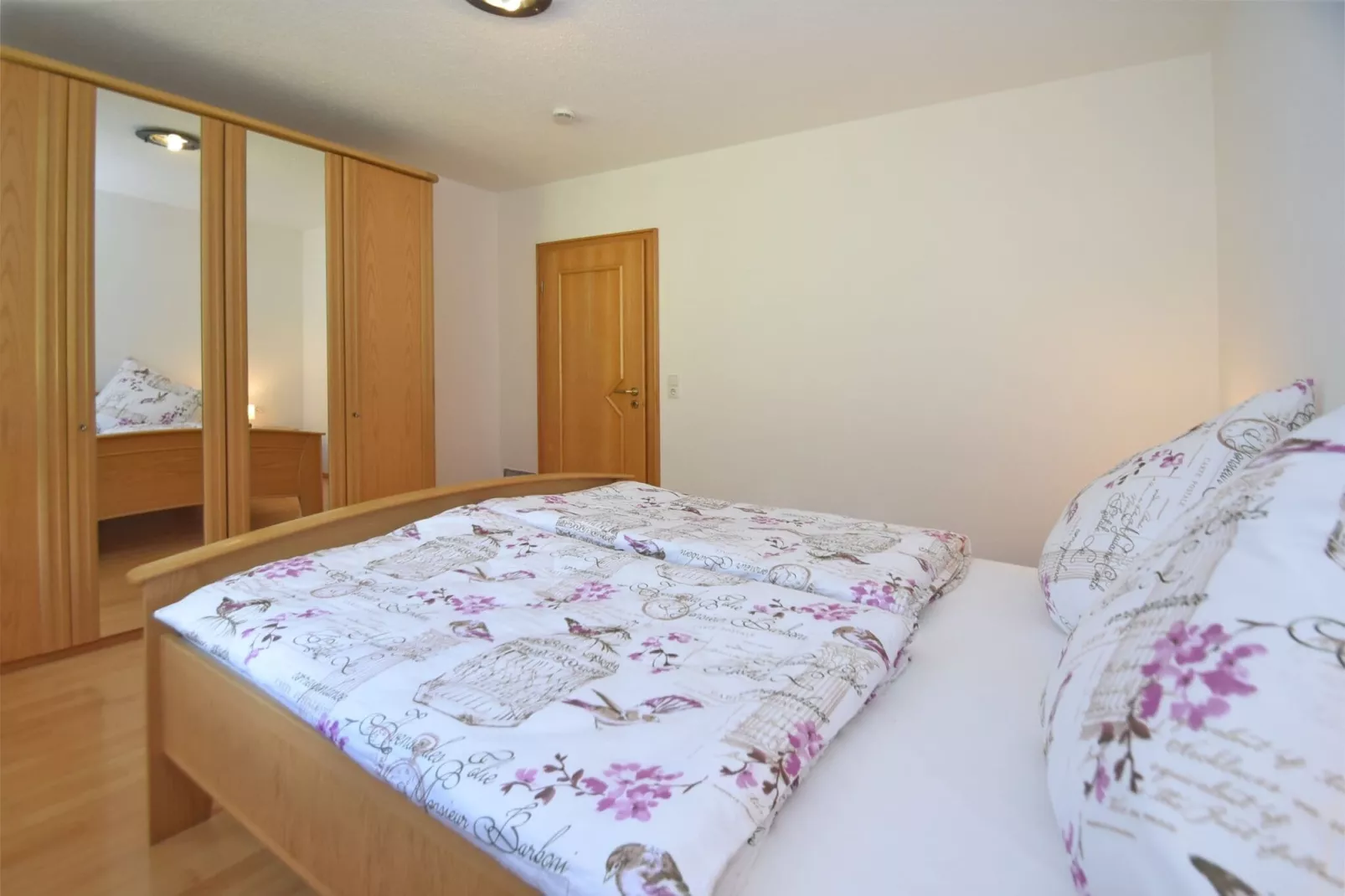 Sonnenwald-Bedroom
