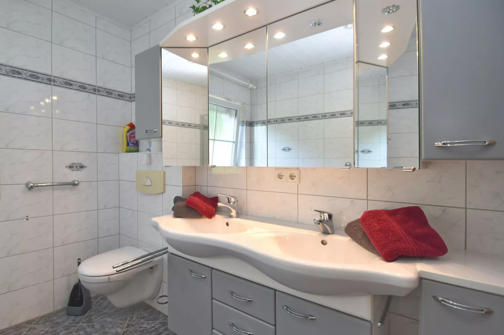 Sonnenwald-Bathroom